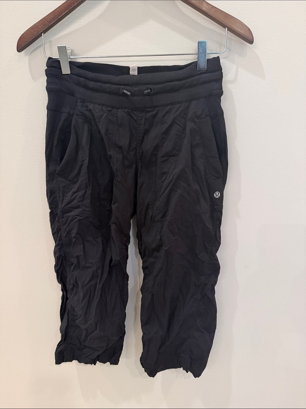 Lululemon Dance Studio Dance Pants Cropped Unlined sz 4